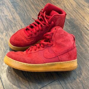 Nike Air Force 1 High Red Suede Gum Sole No Strap Mens SIZE 7.5 women size 9 GUC
